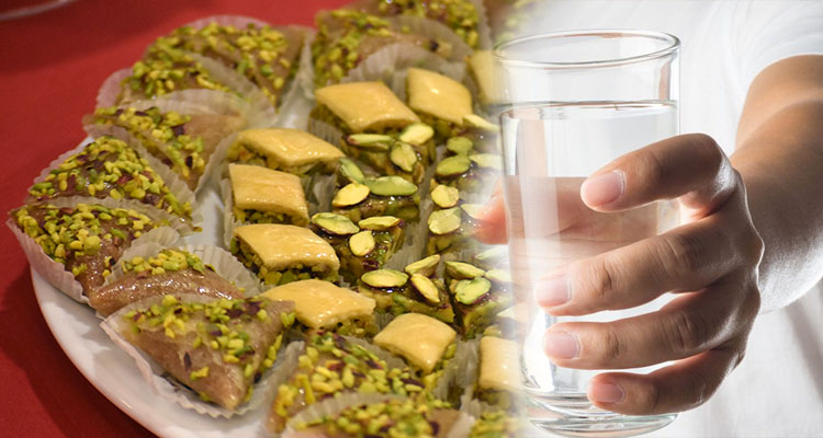 هل تناول الحلويات في رمضان يجعلنا نشعر بالعطش؟