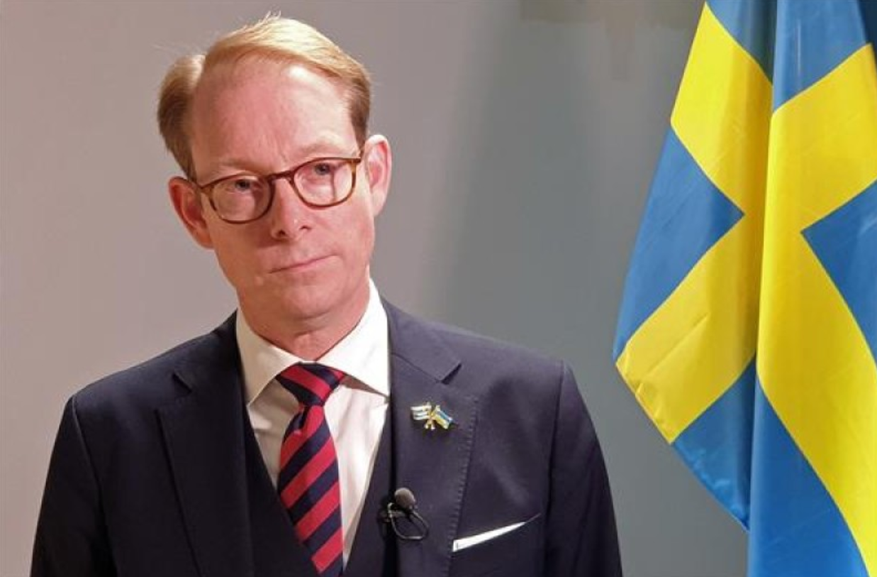 السويد تؤيد دور الناتو في دعم أوكرانيا عسكرياً